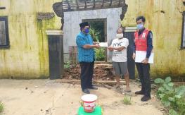 PMI Kabupaten Jepara Serahkan Bantuan Untuk Korban Bencana