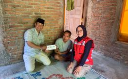 PMI Kabupaten Jepara Salurkan Bantuan untuk Korban Kebakaran Rumah di Desa Geneng