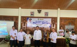 PMI Kabupaten Jepara Salurkan Bantuan Sosial saat Kegiatan Bupati Ngantor di Desa Kunir