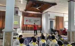 PMR Wiratama Bhakti SMA Negeri 1 Tahunan Kunjungi PMI Jepara untuk Belajar Pertolongan Pertama dan Kesiapsiagaan Bencana