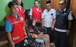 PMI Kabupaten Jepara Salurkan Bantuan Sosial dan Alat Bantu untuk Warga