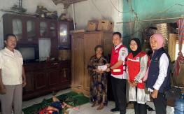 PMI Jepara Salurkan Bantuan Sosial untuk Penyandang Disabilitas di Desa Jambu Timur
