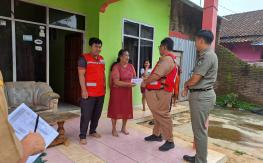 PMI Kabupaten Jepara Salurkan Bantuan Sosial untuk Korban Laka Laut di Karanggondang
