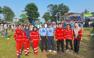 PMI Kabupaten Jepara Siaga di Pantai Kartini pada Peringatan May Day 2025