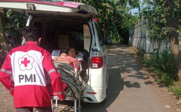PMI Kabupaten Jepara Bantu Layanan Ambulans untuk Pasien Stroke dari Desa Bangsri