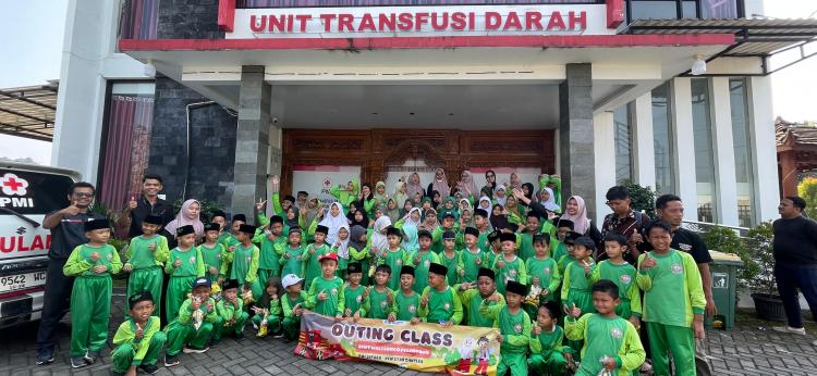 PMI Kabupaten Jepara Jadi Tujuan Outing Class SDUT Walisongo Pecangaan, Kenalkan Sejarah dan Pertolongan Pertama Sejak Dini