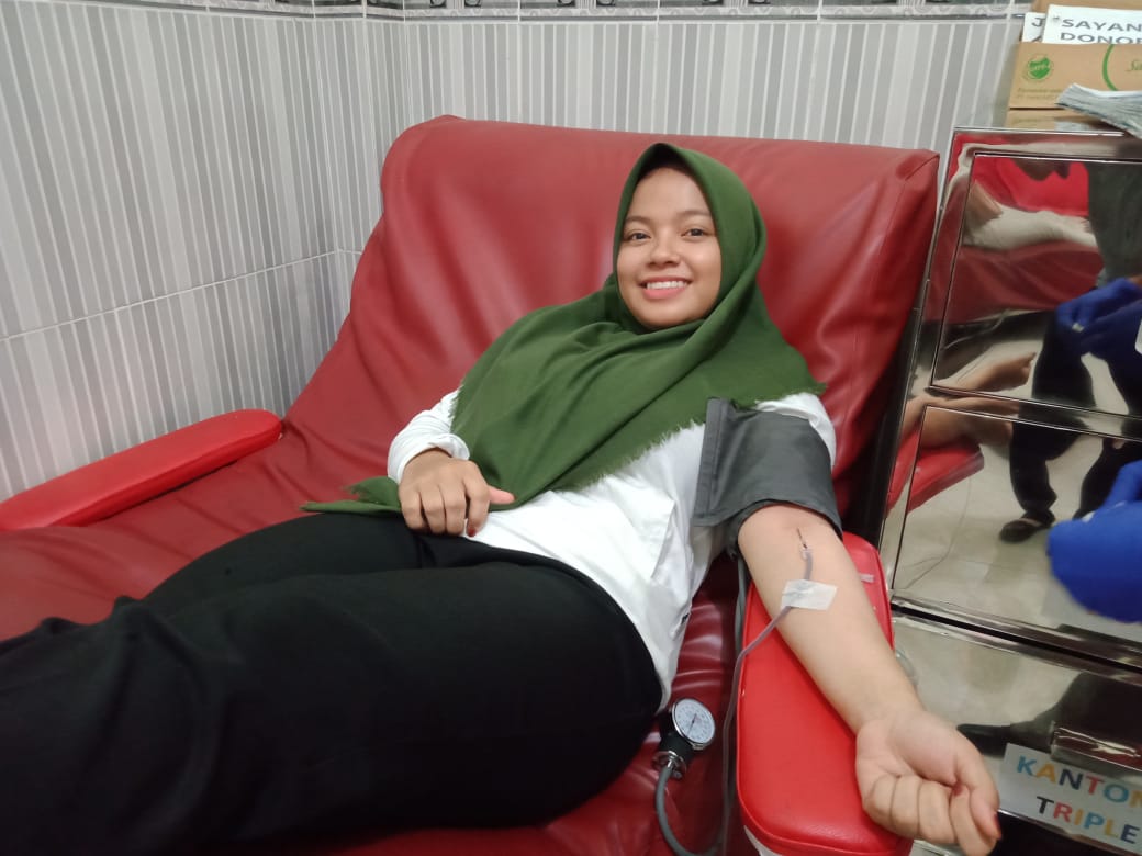 Donor Darah - Artis donor